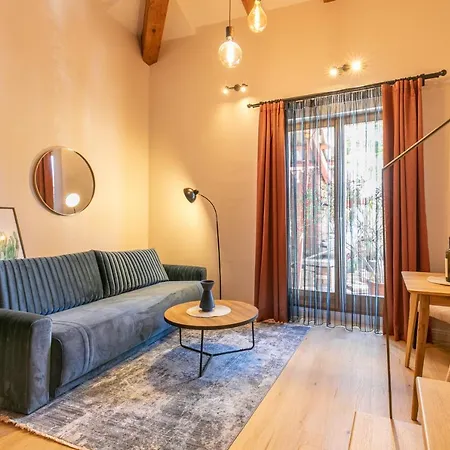 Jupiter Center * Pula