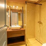 Jupiter Center Apartment